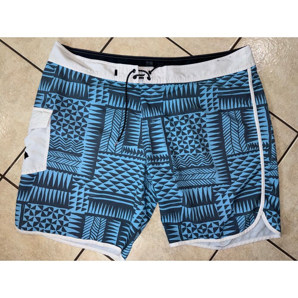 Quiksilver men’s Boardshorts 44 Hawaii swim